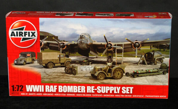 Airfix 1:72 WWII RAF Bomber RE-Supply Set AF05330