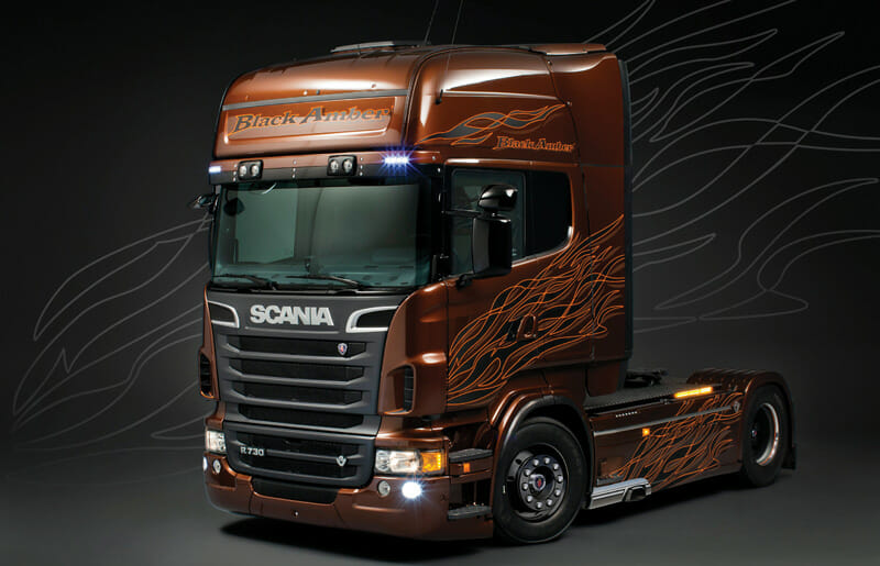 Italeri 1:24 Scania R730 " Black Amber " IT3897