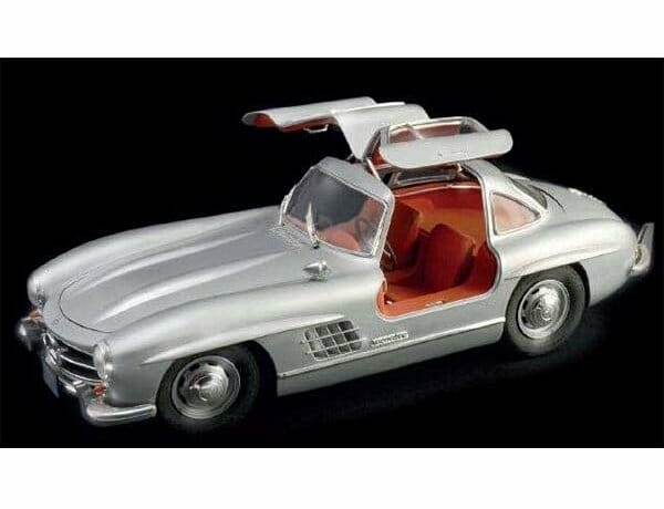 Italeri 1:16 Mercedes-Benz 300SL Gullwing IT3612