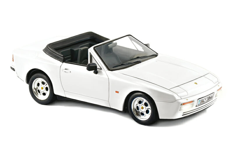 Italeri 1:24 Porsche 944S Cabrio IT3646