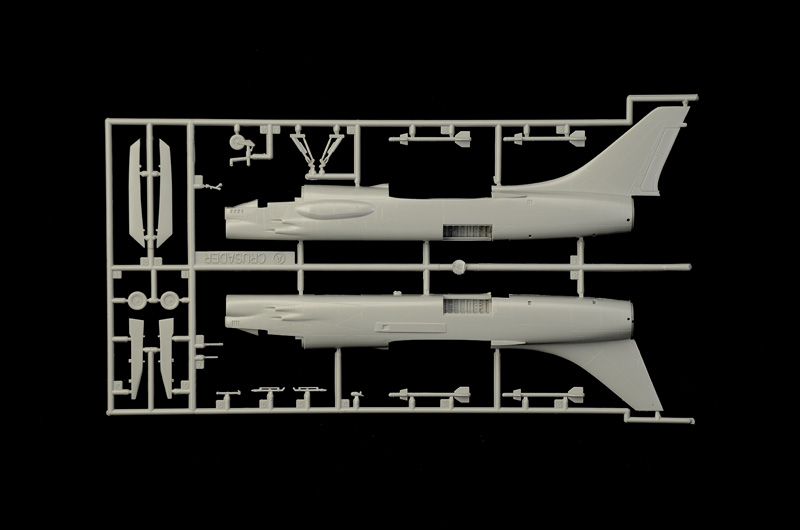 Italeri 1:72 F-8E Crusader IT1456 - Afbeelding 6