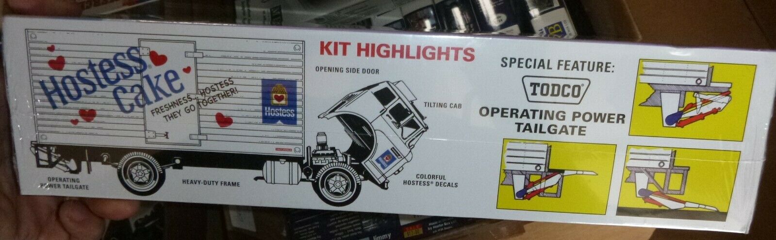 AMT 1:25 Ford C-900 Tilt Cab whit Trailmobile 27Ft. Trailer AMT1221 - Afbeelding 2