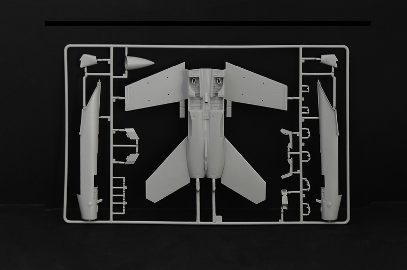 Italeri 1:48 F/A-18F Super Hornet U.S. Navy Special Colors IT2823 - Afbeelding 7