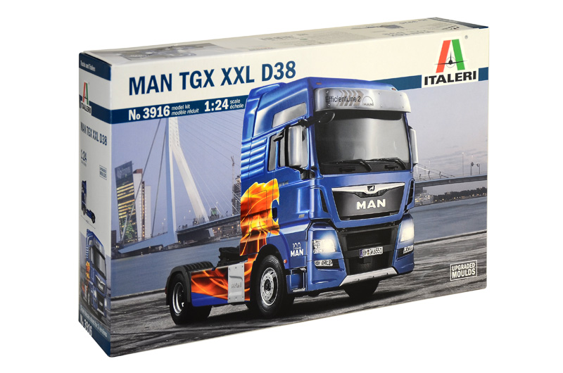 Italeri 1:25 MAN TGX XXL D38 IT3916