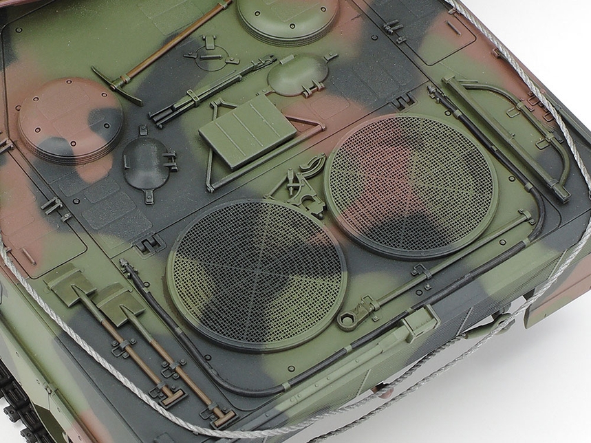Tamiya 1:35 Leopard 2A6 Tank "Ukraine " TAM25207 - Afbeelding 4