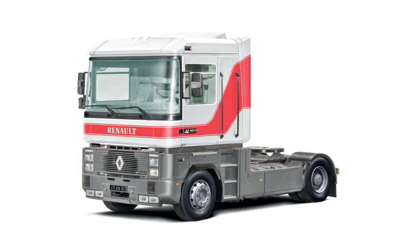 Italeri 1:24 Renault AE500 IT3969S